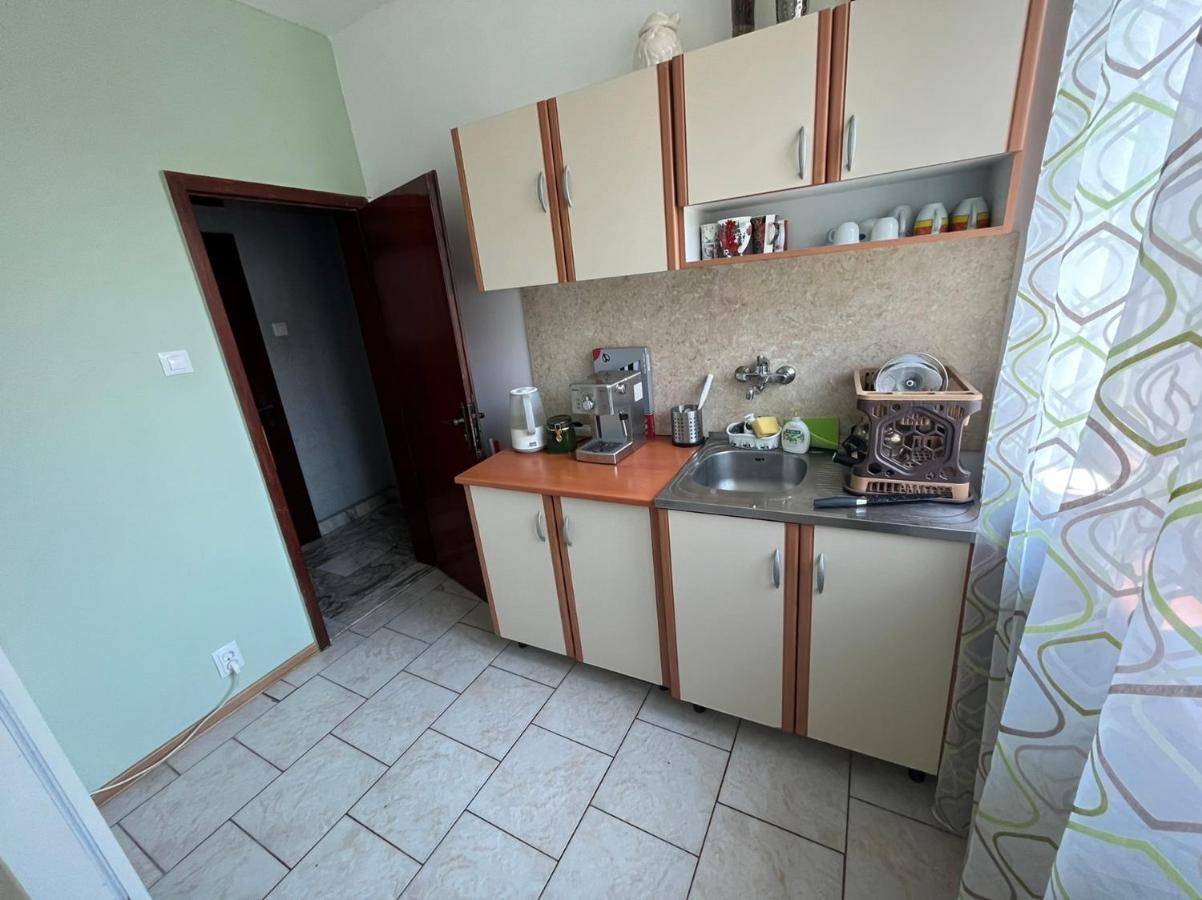 Hotel Izgrev Sarafovo à Burgas Extérieur photo