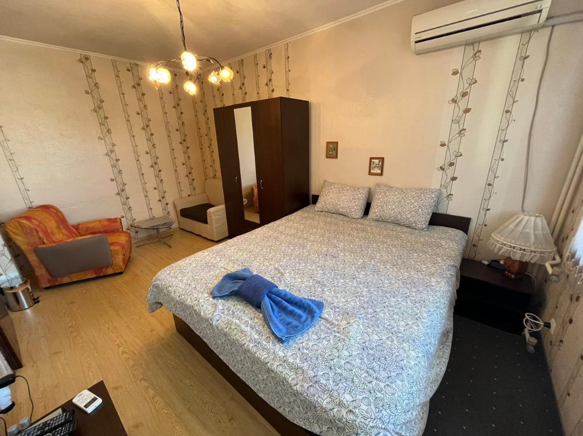 Hotel Izgrev Sarafovo à Burgas Extérieur photo
