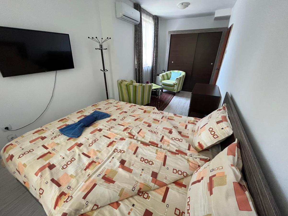 Hotel Izgrev Sarafovo à Burgas Extérieur photo