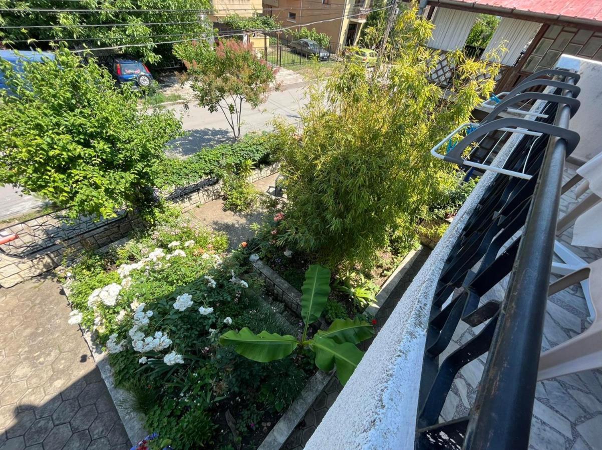 Hotel Izgrev Sarafovo à Burgas Extérieur photo